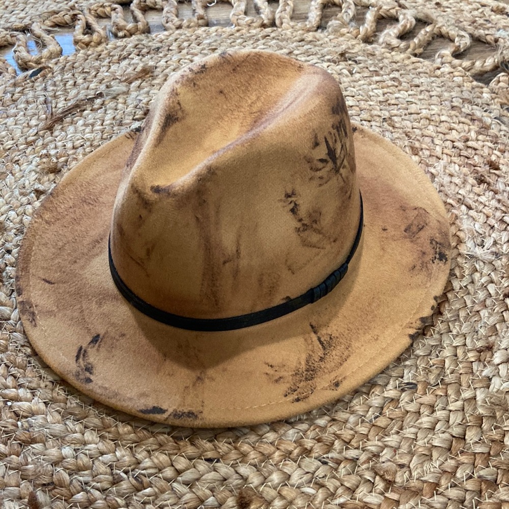 🖤Distressed Felt Fedora🖤